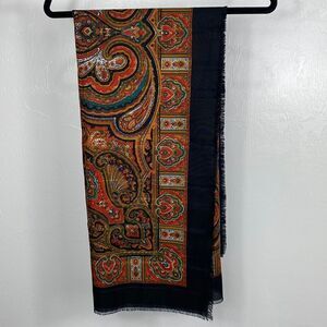 Paisley print lightweight soft wool scarf platok with fringe
